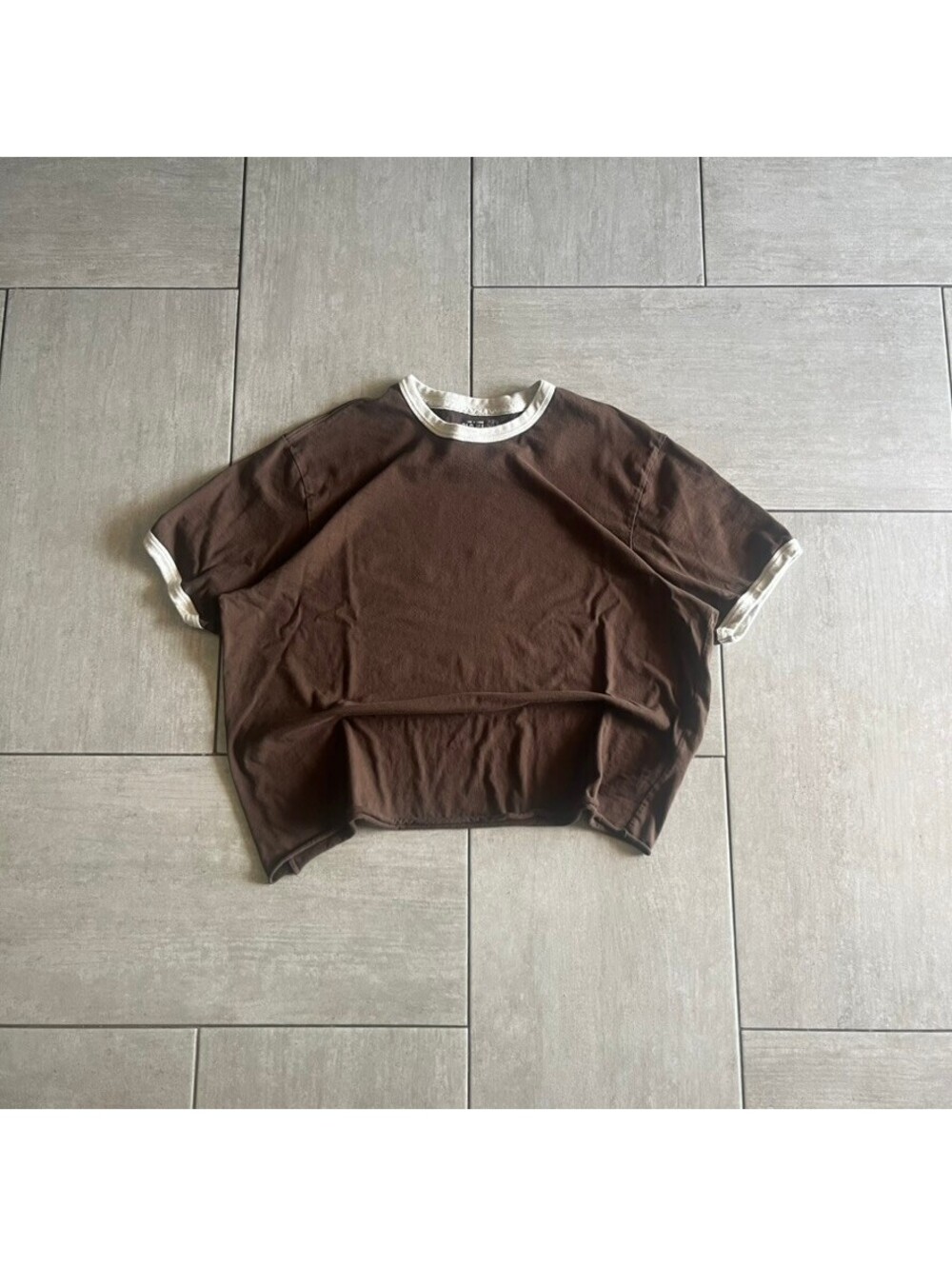 Old Navy Brown Ringer T-Shirt with White Trim Size XL Casual cropped